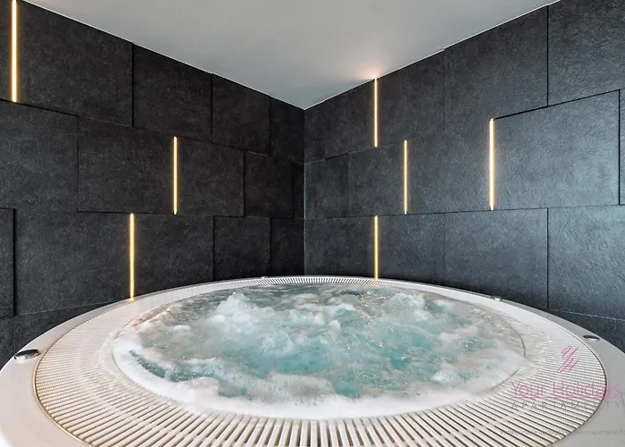 Your Holidays Infinity Sunset View A528 *