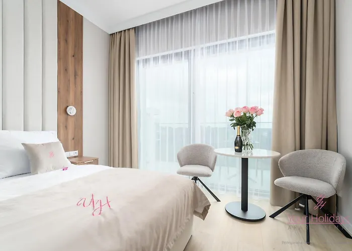 Your Holidays Infinity Sunset View A528 *